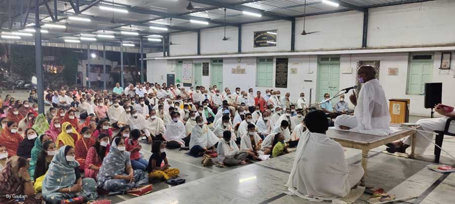 मनुष्य अपने भाग्य का निर्माता स्वयं है – मुनि श्री अर्हत कुमार जी 