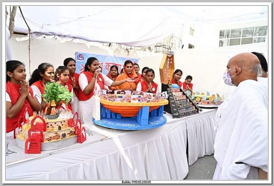 नवदीक्षित साध्वी को युगप्रधान आचार्यश्री महाश्रमण ने प्रदान की बड़ी दीक्षा