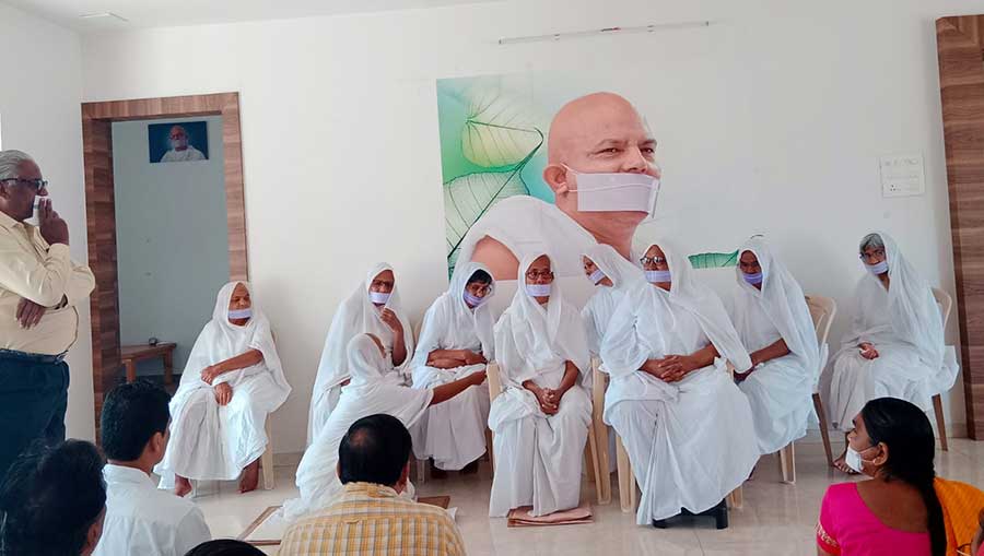 नाशिक में प्रथम बार नौ साध्वियों का मिलन समारोह