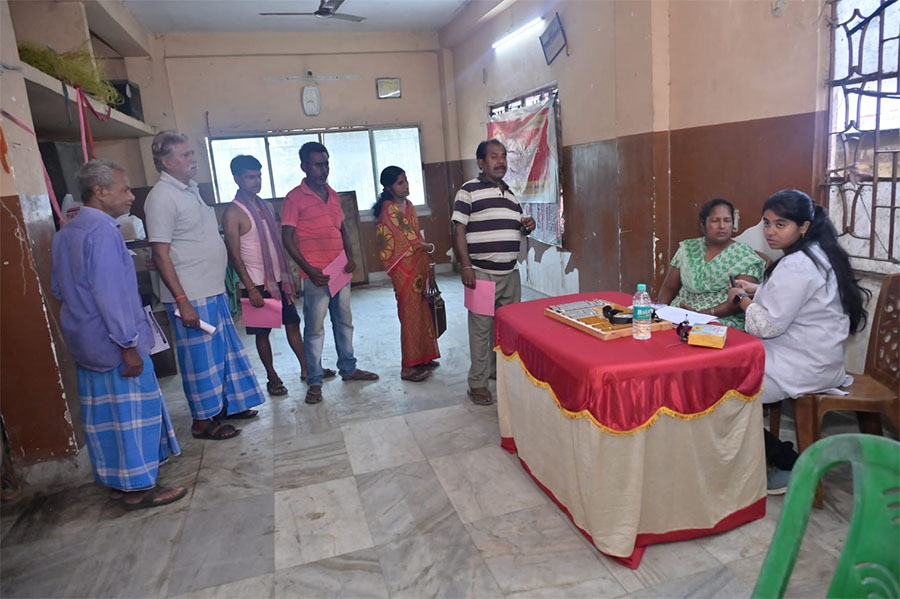 महावीर सेवा सदन सहयोग से चिंडालिया परिवार द्वारा “निःशुल्क नेत्र परीक्षण शिविर” का आयोजन